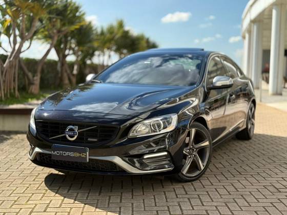 VOLVO S60 2.0 T5 R DESIGN 16V TURBO GASOLINA 4P AUTOMÁTICO